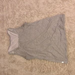 grey running shirt